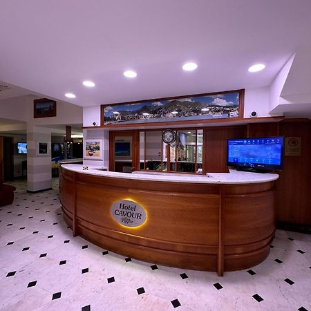 Hotel Cavour Rapallo Exterior photo