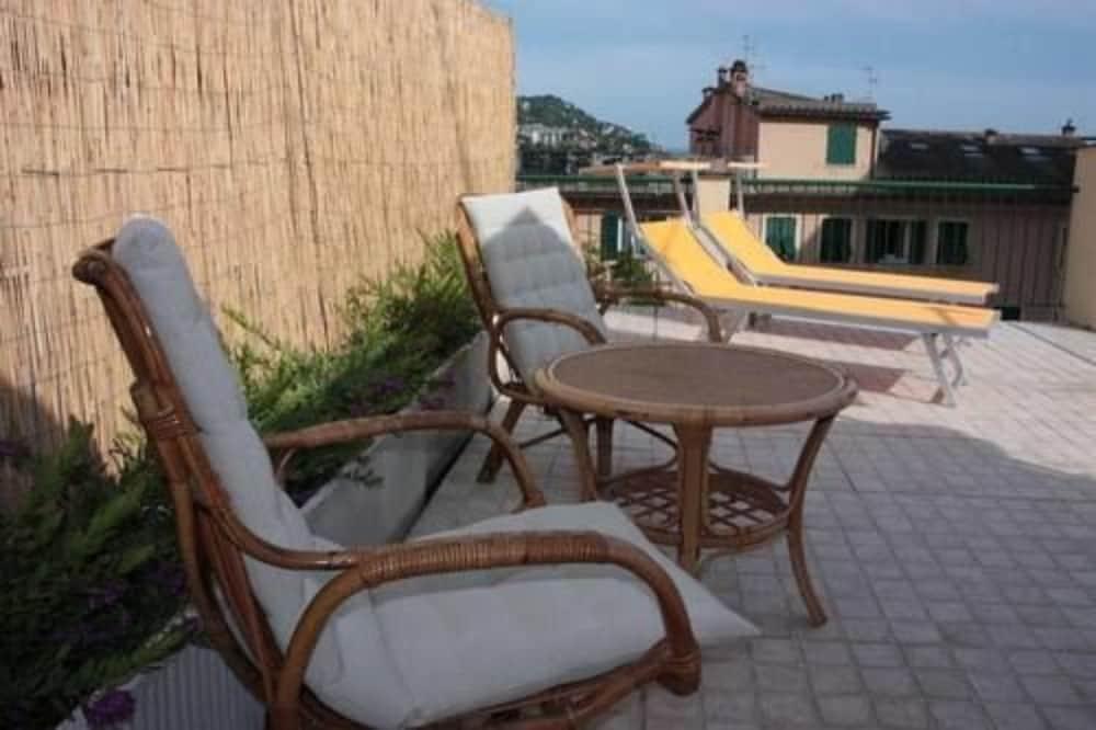 Hotel Cavour Rapallo Exterior photo